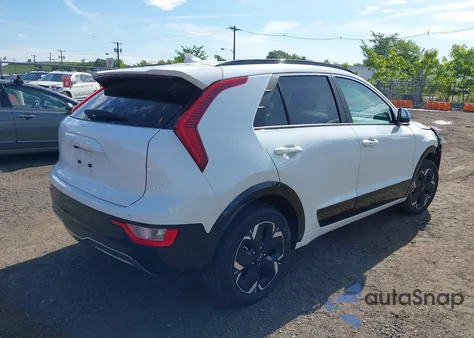 2023 Kia Niro Ev Wind из США, поврежденный, VIN KNDCR3L17P5076353